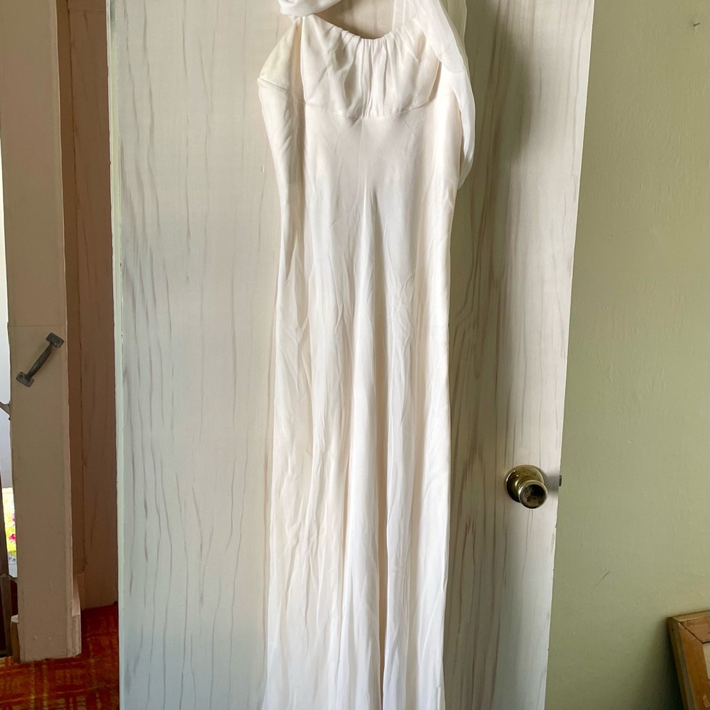 Chic Bare Shoulder White Oscar Dress